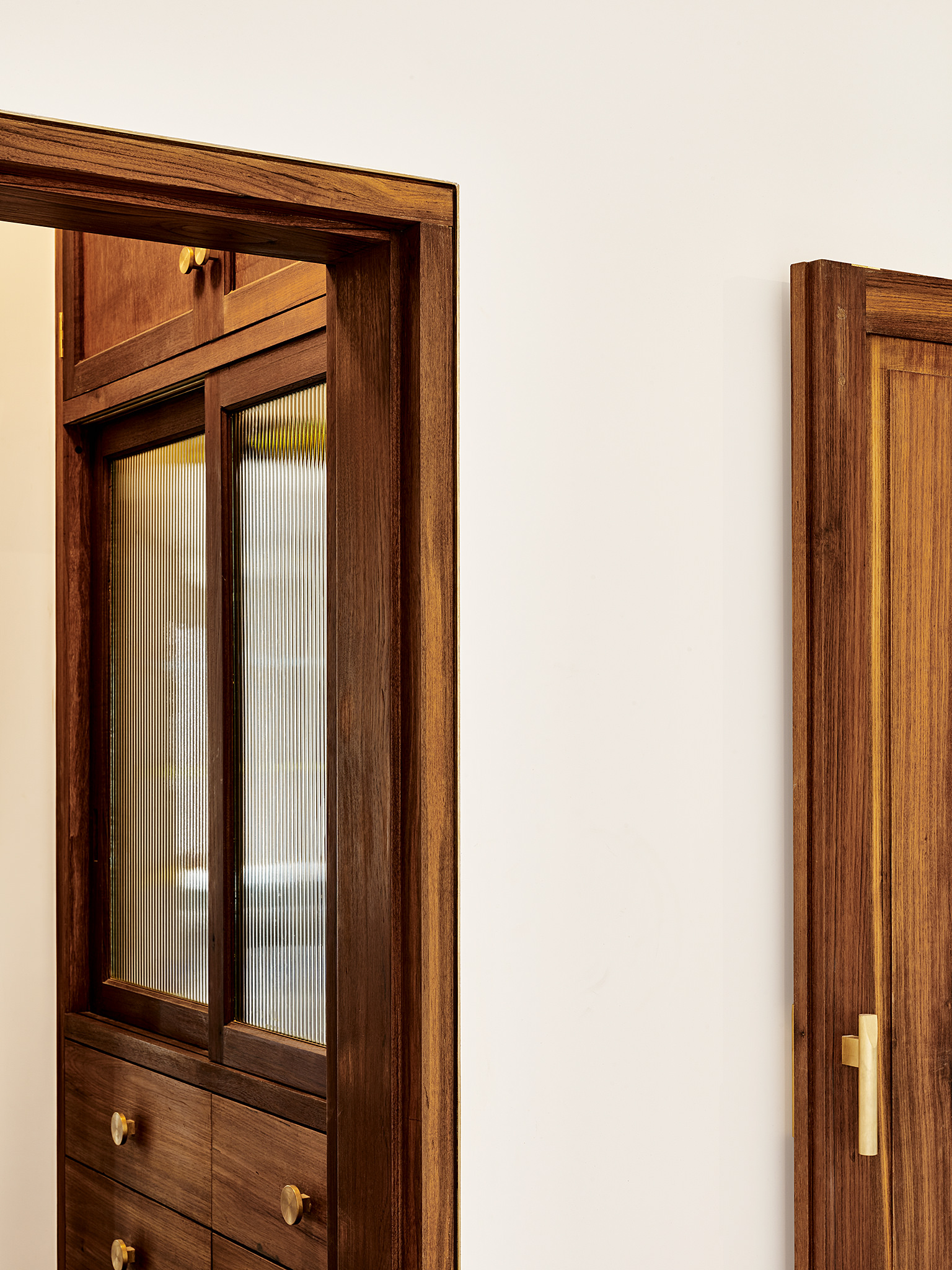 Home on Napean Sea Road